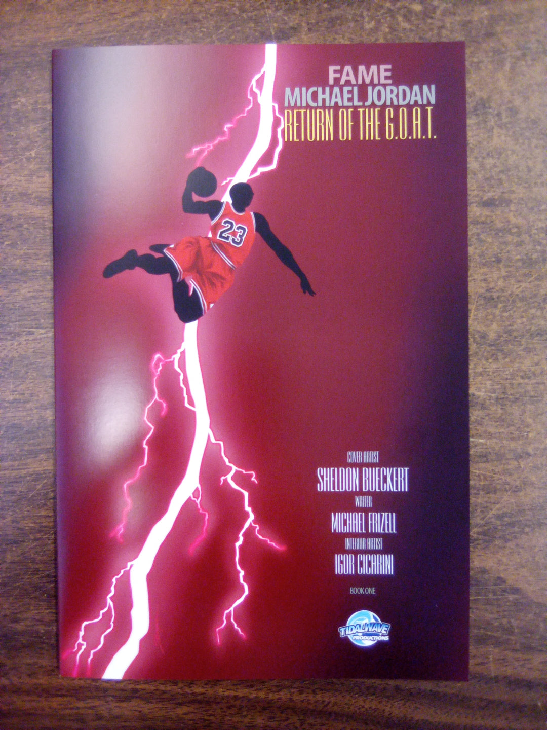 Fame: Michael Jordan Return of the G.O.A.T. Sheldon Bueckert Trade Dress Variant (LTD to 250)