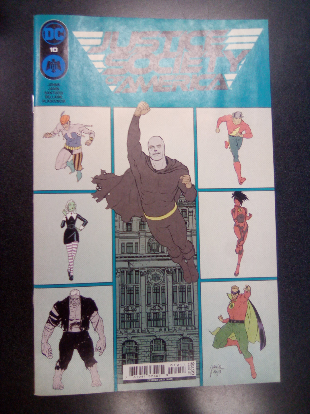 Justice Society Of America #10 (Of 12) Cover A Mikel Janin