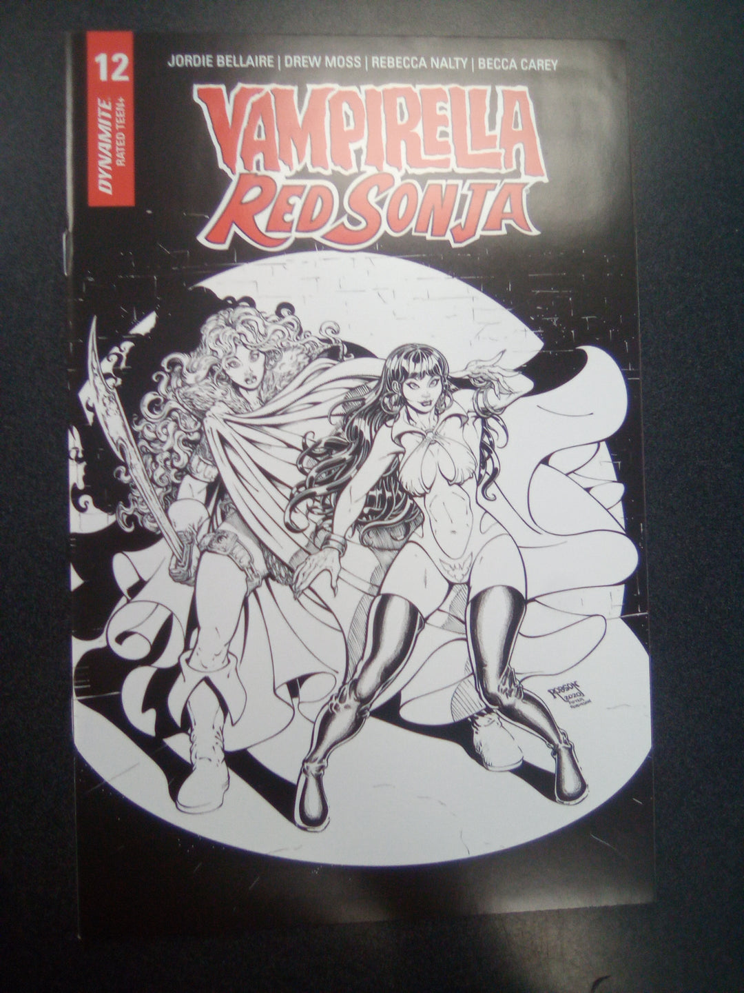 Vampirella Red Sonja #12 1:15 Robson B&W Homage Variant