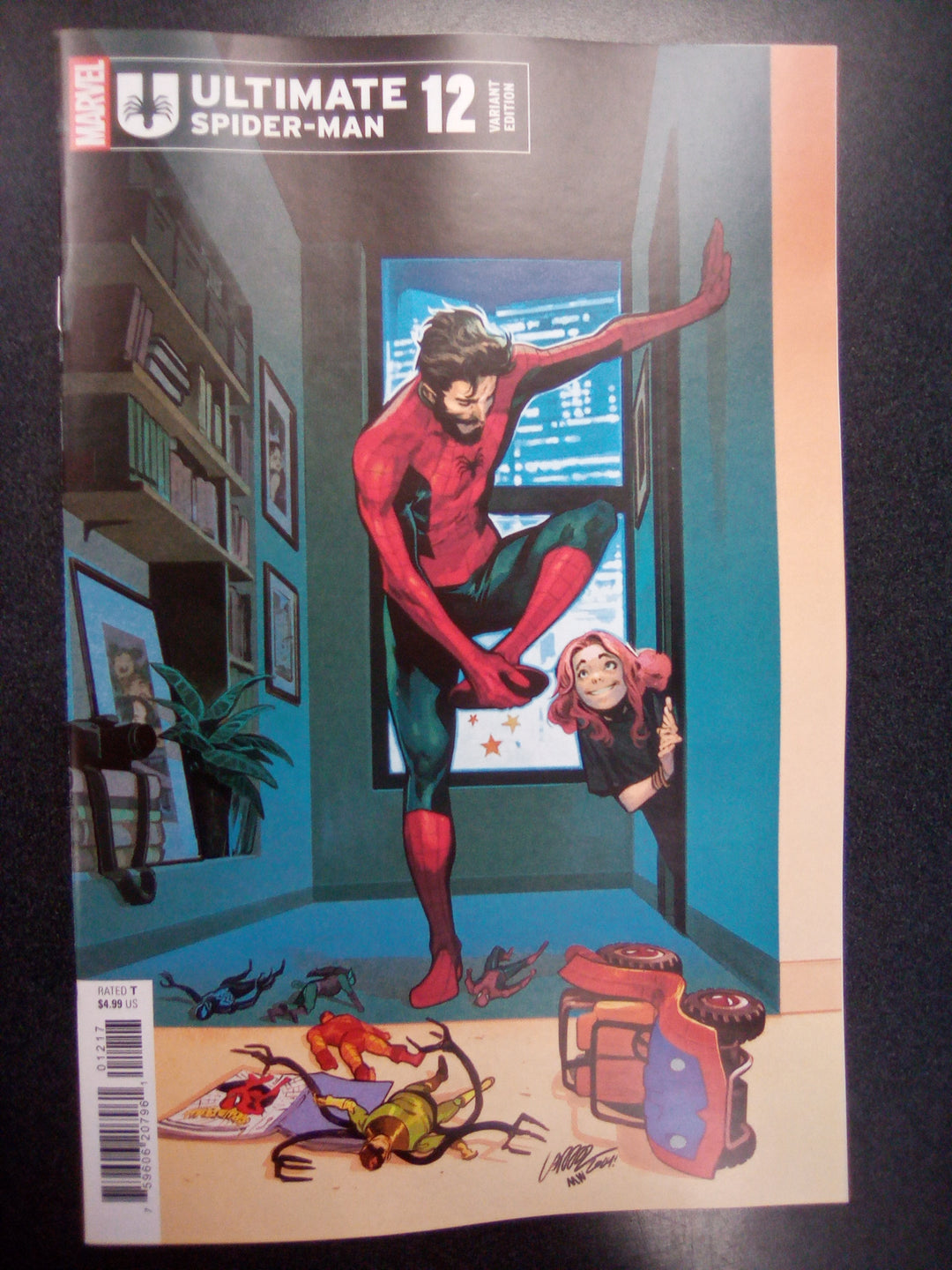 Ultimate Spider-Man #12 Pepe Larraz Variant