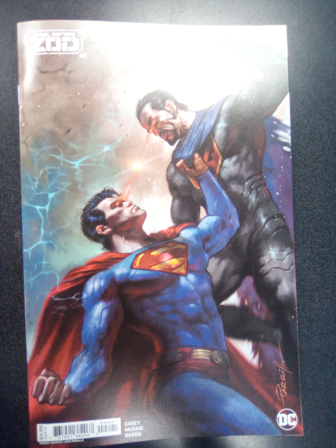 Kneel Before Zod #8 (Of 8) Cover B Lucio Parrillo Card Stock Variant