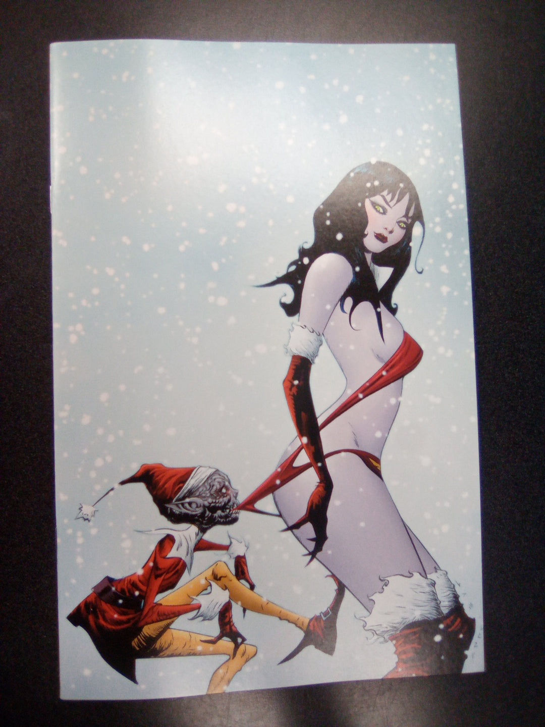 Vampirella Helliday 2024 Sp #1 Cover J 30 Copy Variant Edition Lee & Chun