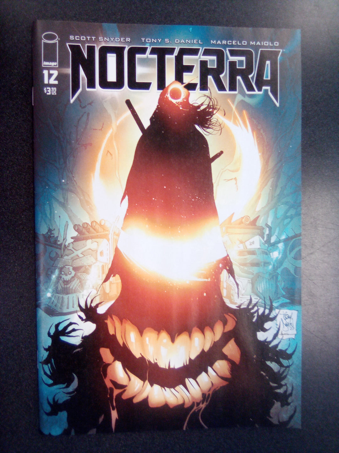 Nocterra #12 Cover A Daniel & Maiolo (Mature)