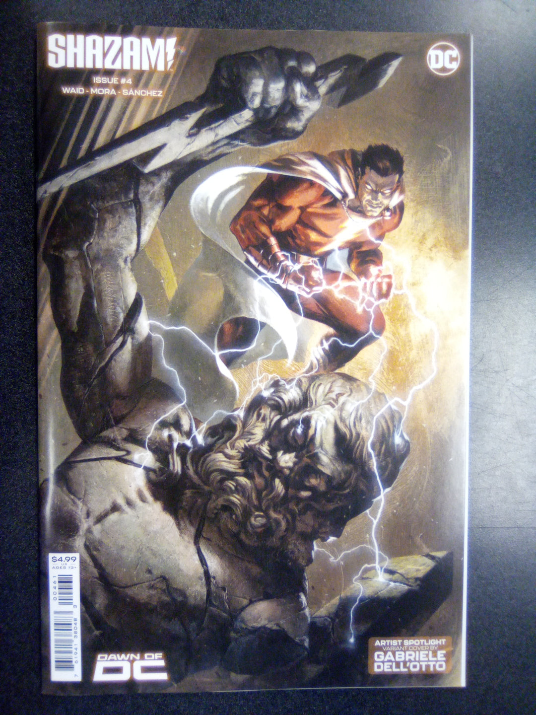 Shazam #4 Cover D Gabriele Dell Otto Artist Spotlight Card Stock Variant