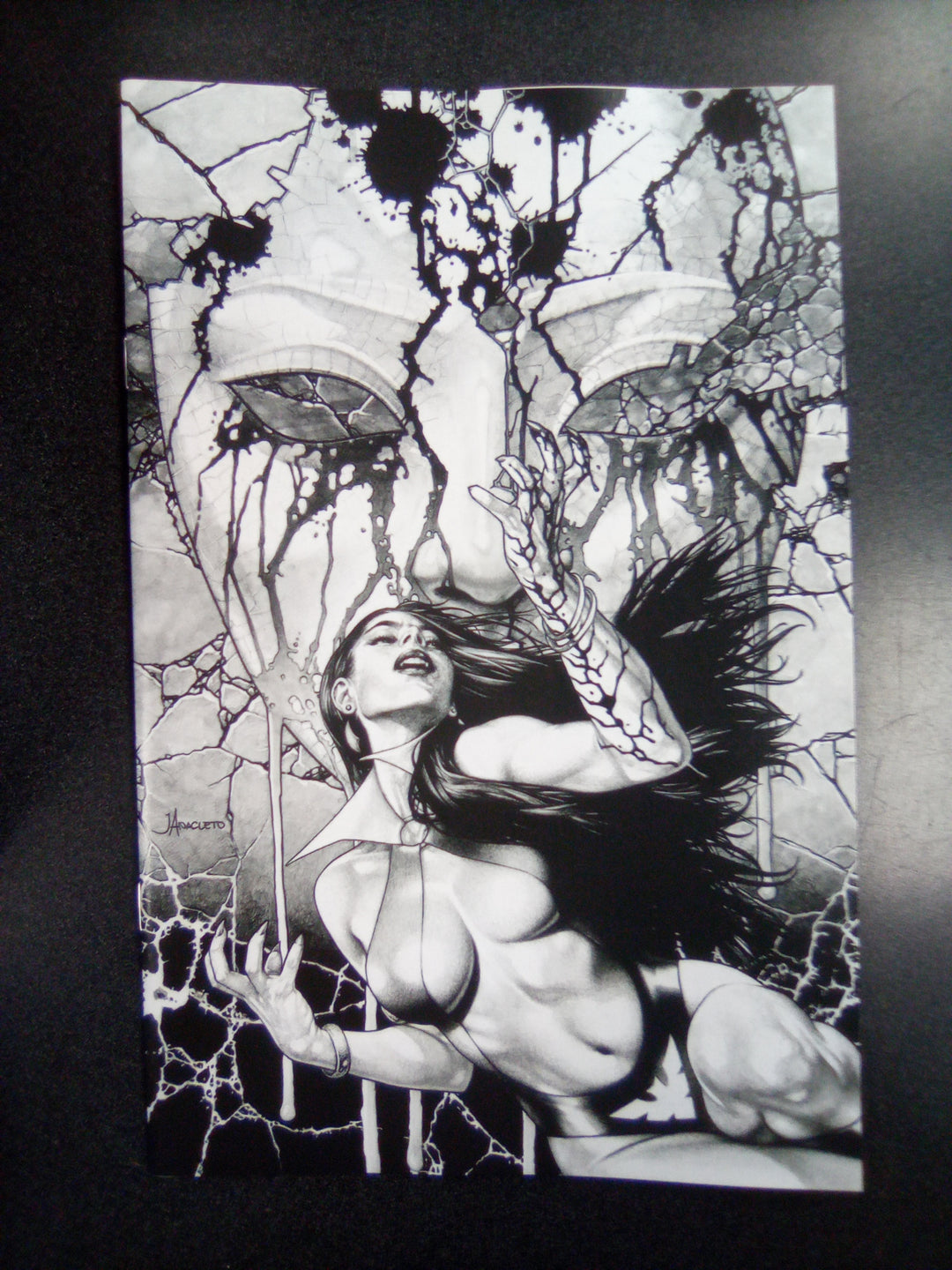 Vampirella (2025) #1 Cover Q 1:15 Anacleto Black & White Virgin Variant