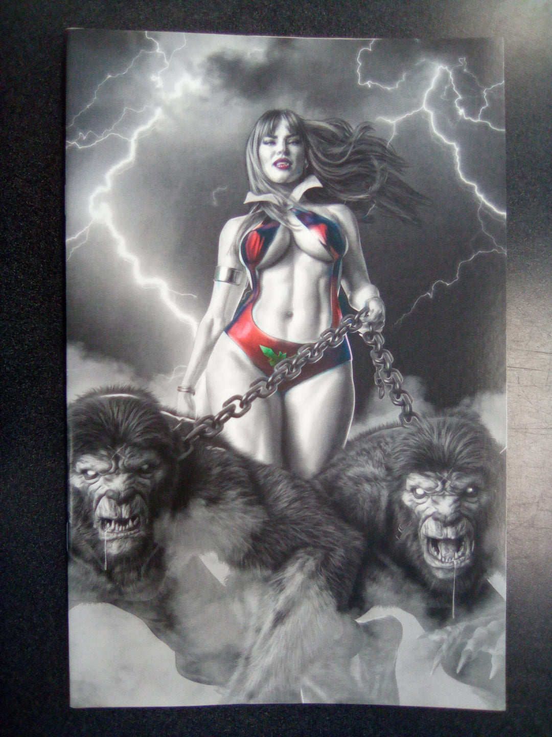 Vampirella (2025) #1 Cover Zj 1:30 Spears Noir Virgin Variant