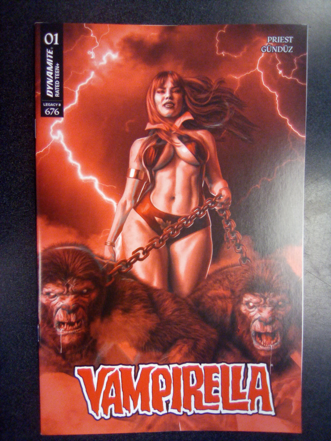 Vampirella (2025) #1 Cover Zf 1:10 Spears Red Variant
