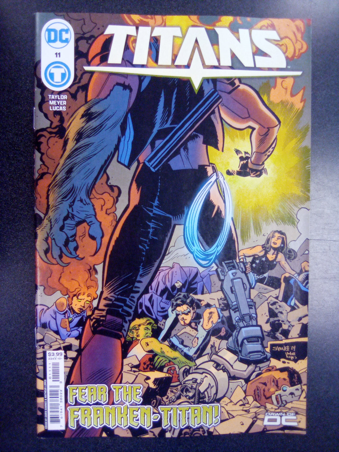 Titans #11 Cover A Chris Samnee