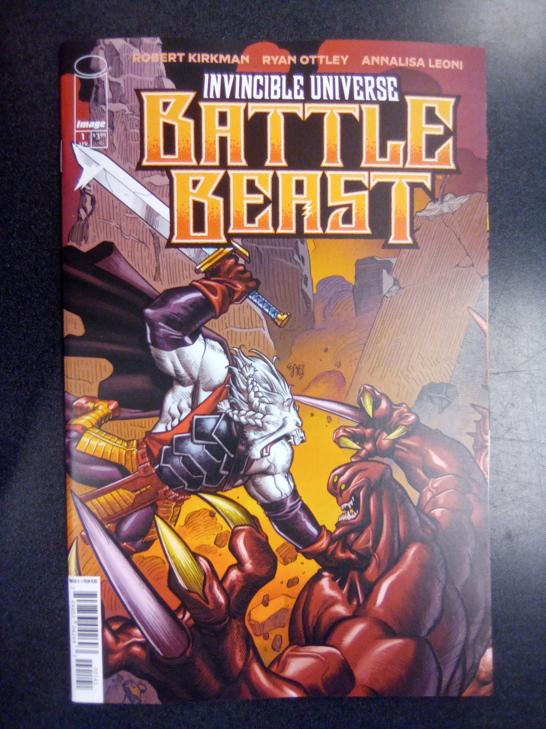 Invincible Universe Battle Beast #1 Cover D 1 in 10 Ej Su Variant