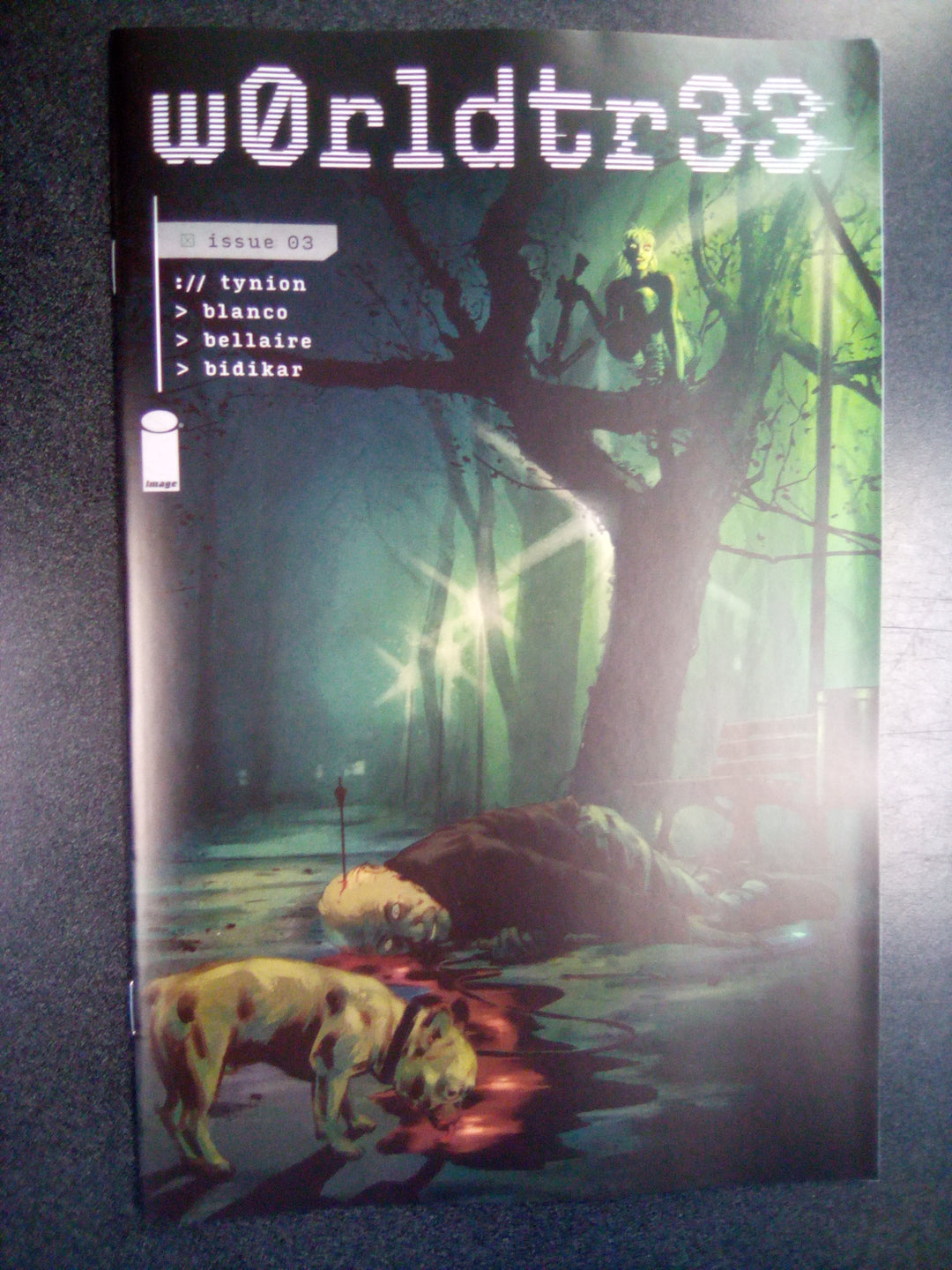 W0rldtr33 #3 Cover A Blanco (Mature)