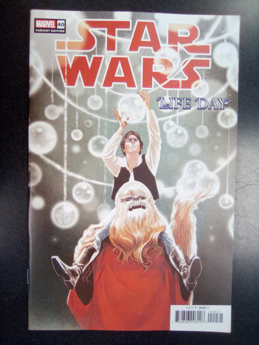 Star Wars #40 (2023) Mike Del Mundo Life Day Variant