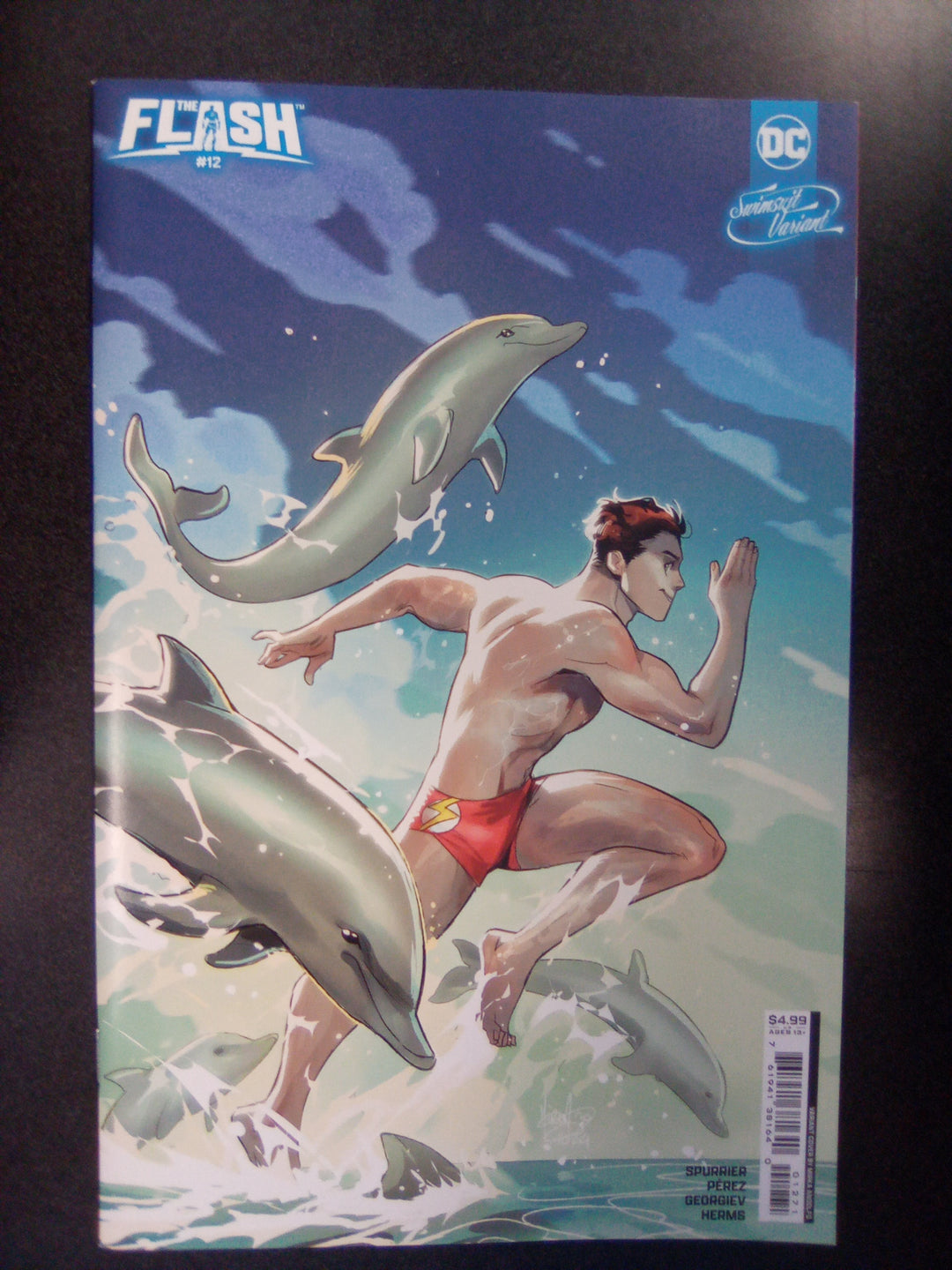 Flash #12 Cover E Mirka Andolfo Swimsuit Card Stock Variant