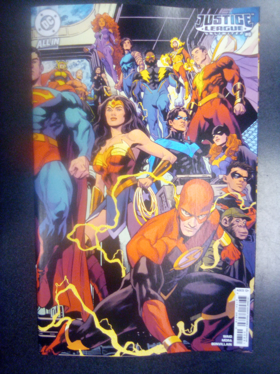 Justice League Unlimited #8 Cover G 1:25 Travis Moore Connecting Card Stock Variant (We Are Yesterday)