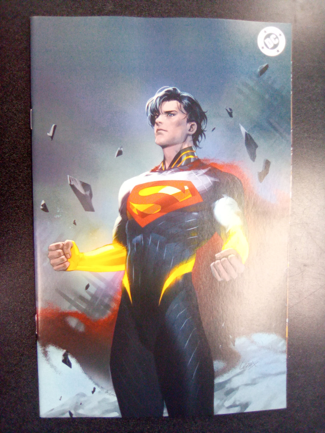 Absolute Superman #9 Cover E 1:50 Lesley Leirix Li Virgin Variant