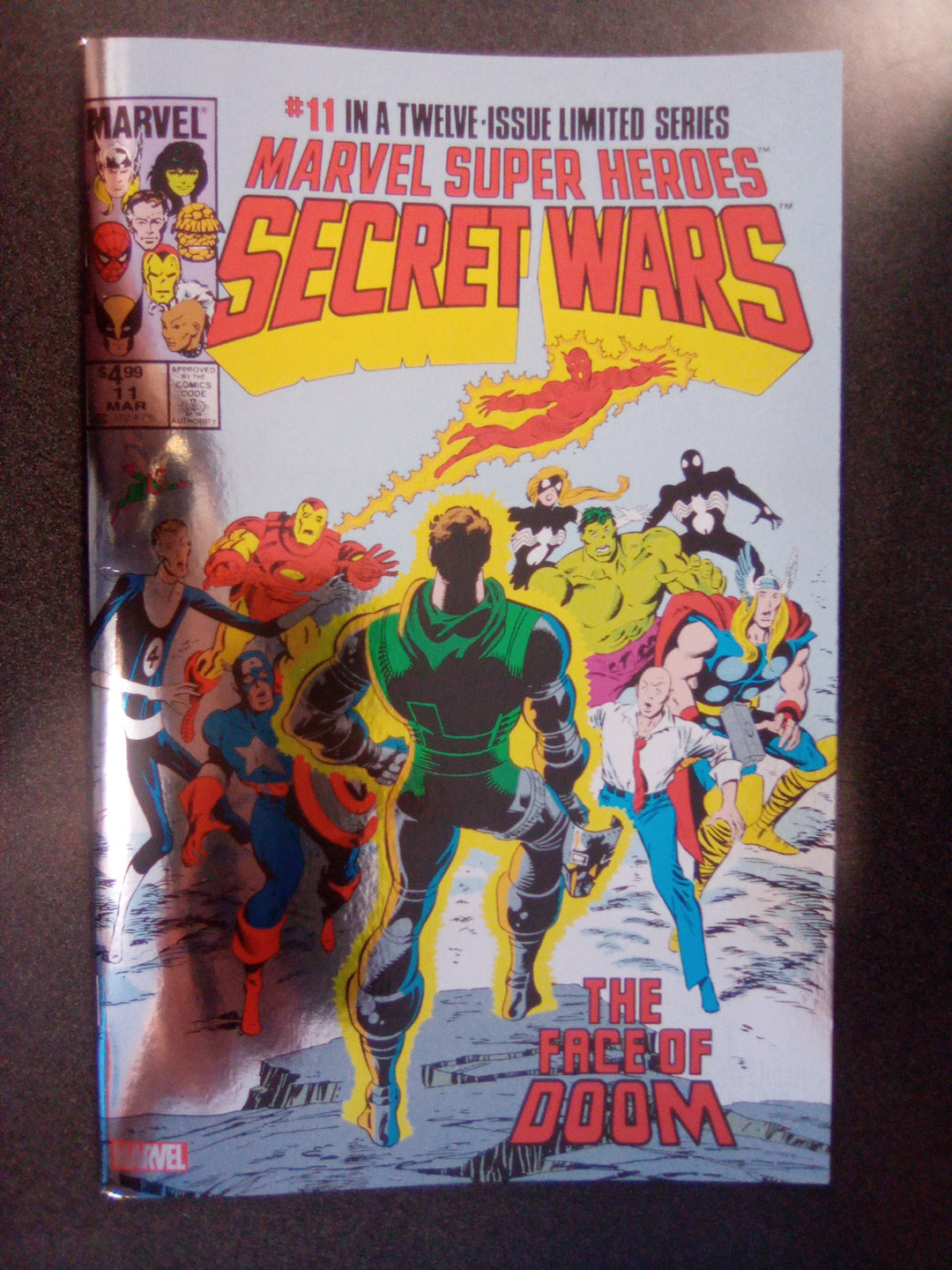 Marvel Super Heroes Secret Wars #11 Facsimile Edition Foil Variant