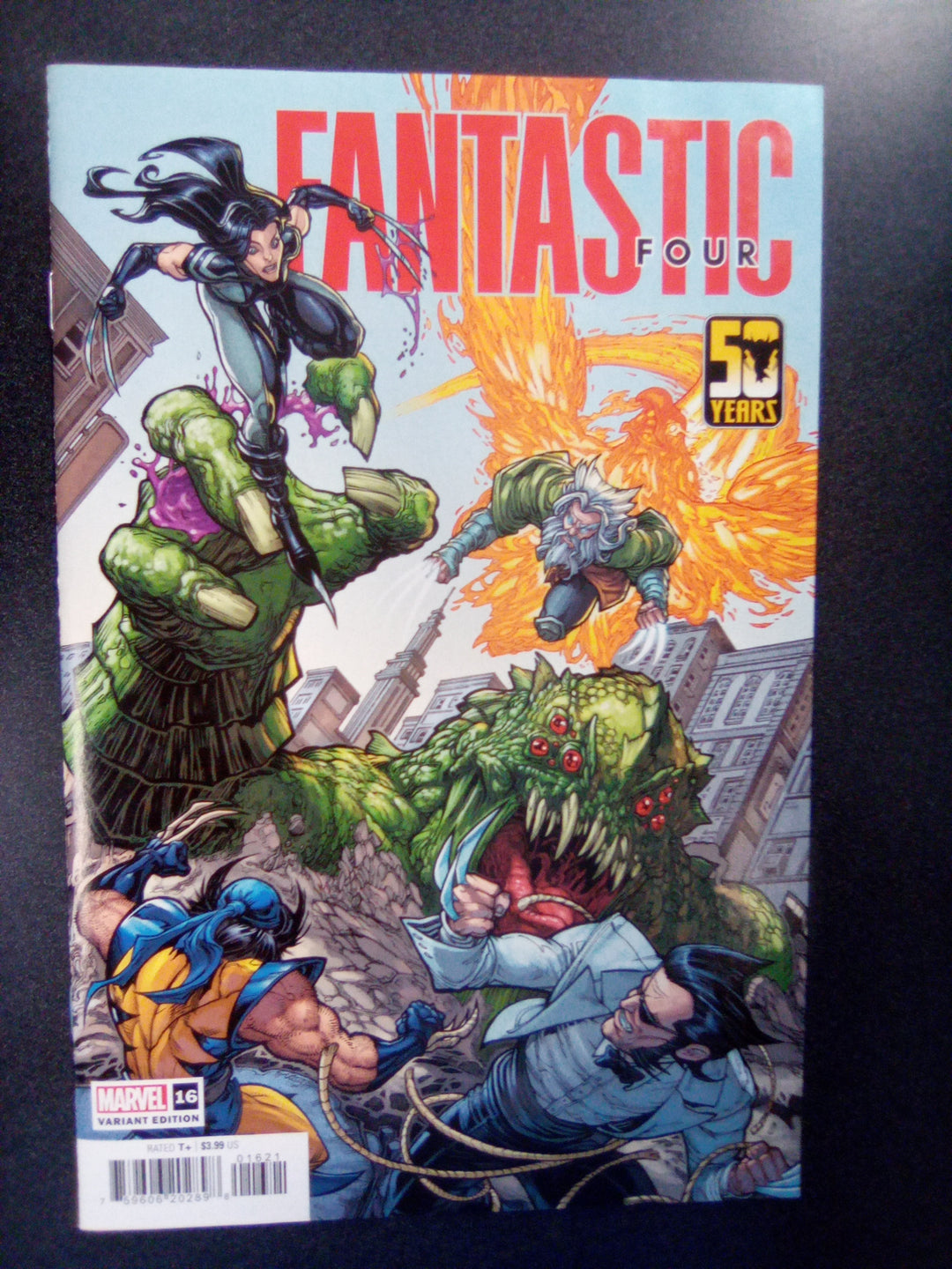 Fantastic Four #16 Chad Hardin Wolverine Wolverine Wolverine Variant