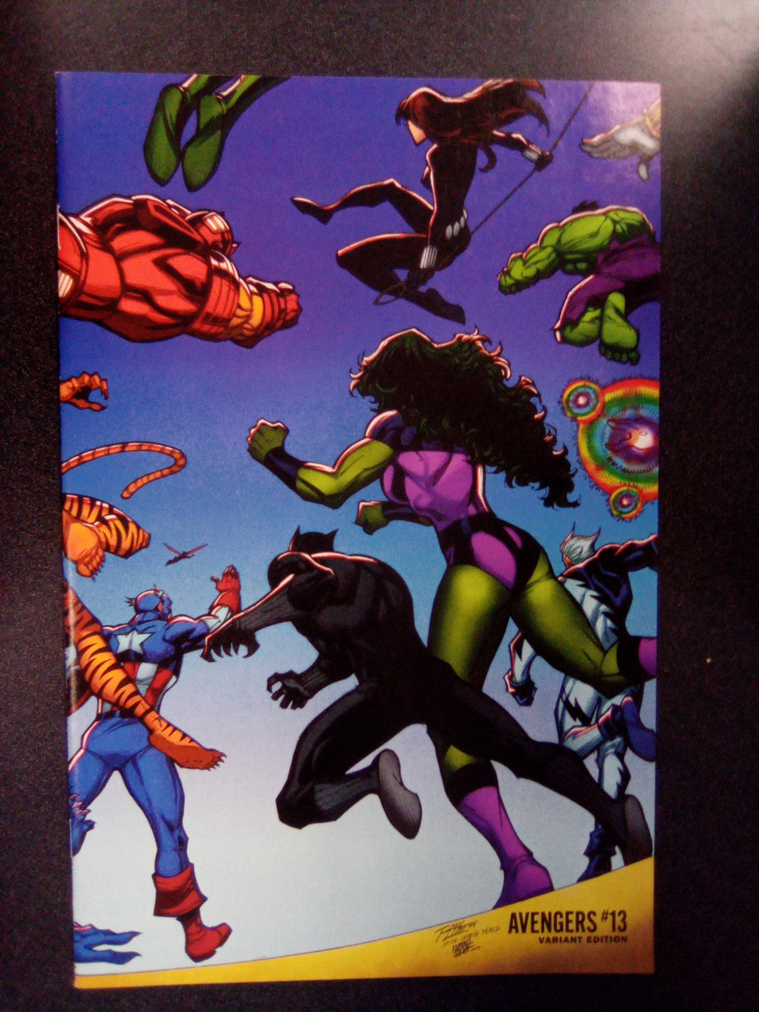 Avengers #13 Ron Lim Wraparound Variant [Fhx]