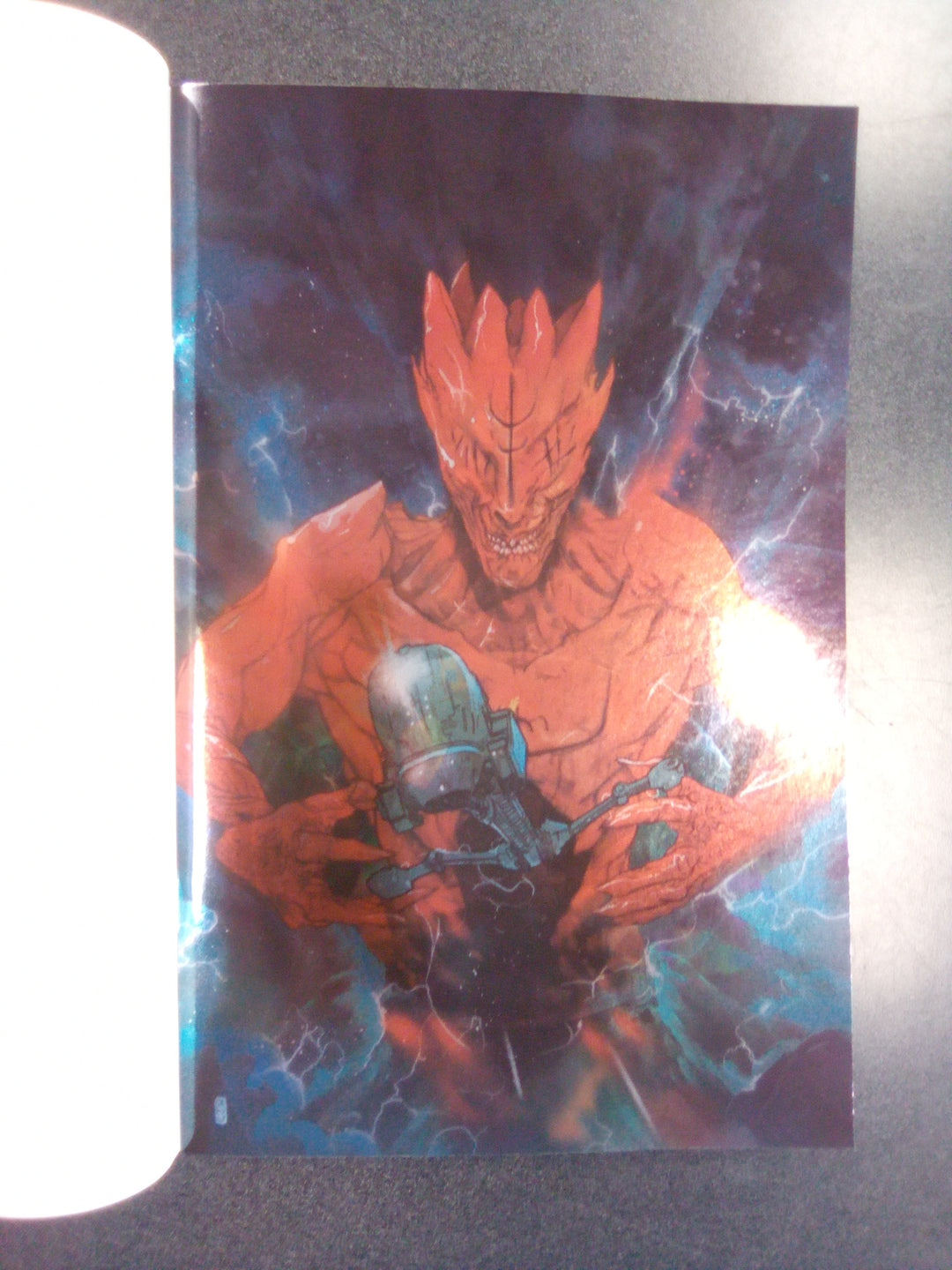 Event Horizon: Dark Descent #1 Variant Ri (50) Foil (Ward Full Art)