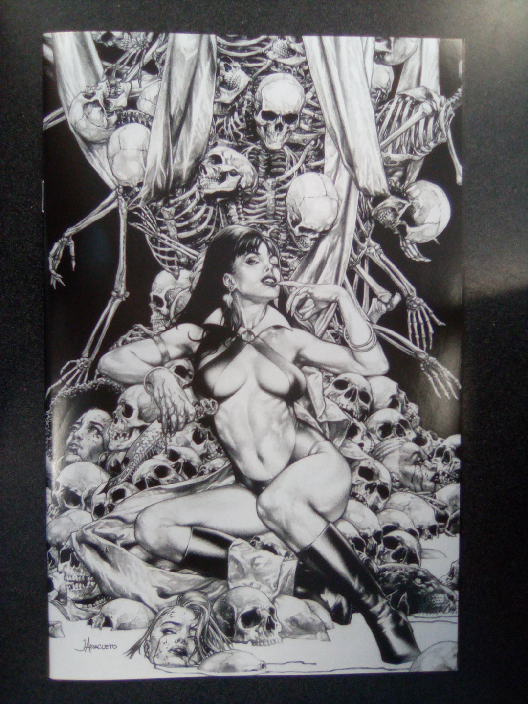 Sacred Six #8 (2021) 1:35 Anacleto B&W Virgin Variant