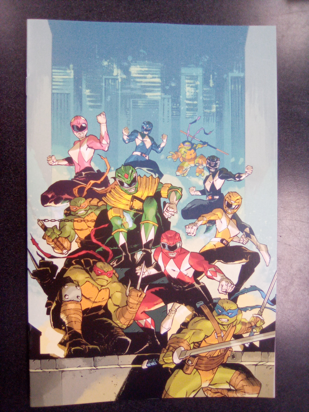 Mighty Morphin Power Rangers/Teenage Mutant Ninja Turtles III #2 M 1:5 Variant Edition (Full Art, Cardstock, Daniel)