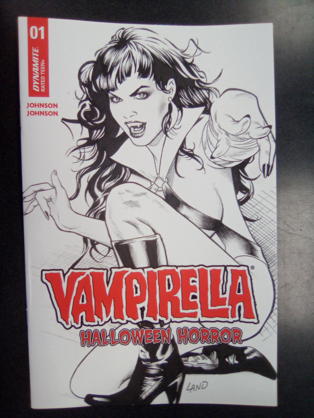 Vampirella Halloween Horror #1 Cover Q Inc 1:7 Greg Land Line Art Foc Bonus Variant