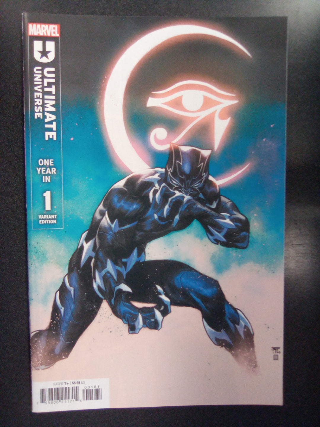 Ultimate Universe: One Year In #1 Dike Ruan Variant