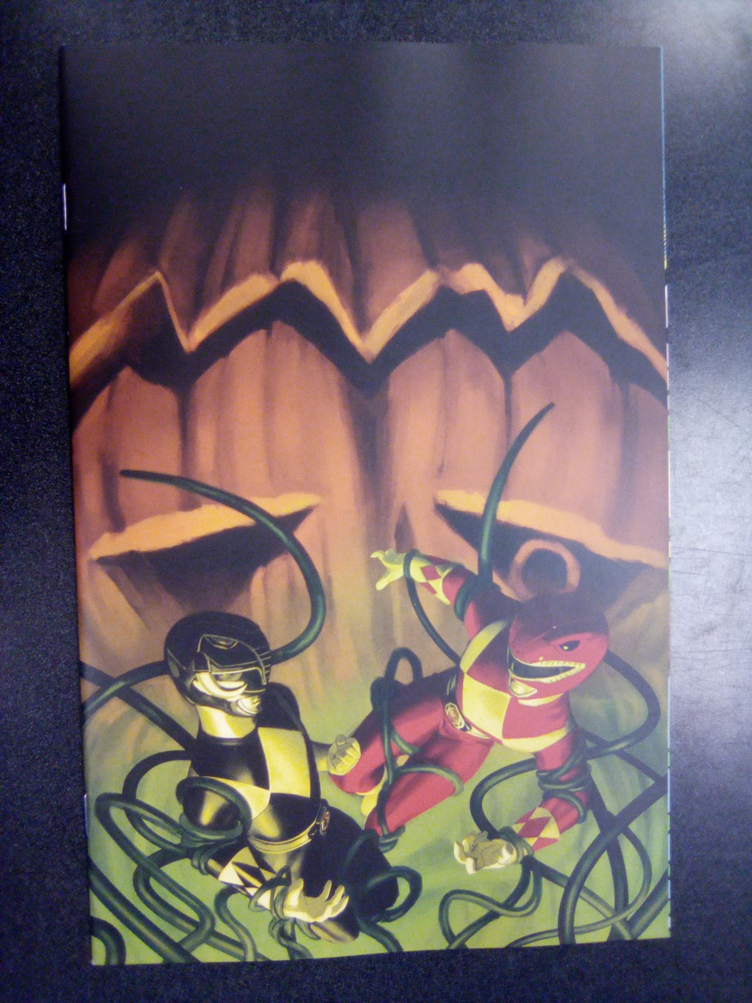 Mighty Morphin Power Rangers Halloween Special #1 D 1 in 10 Variant Edition (Mercado)