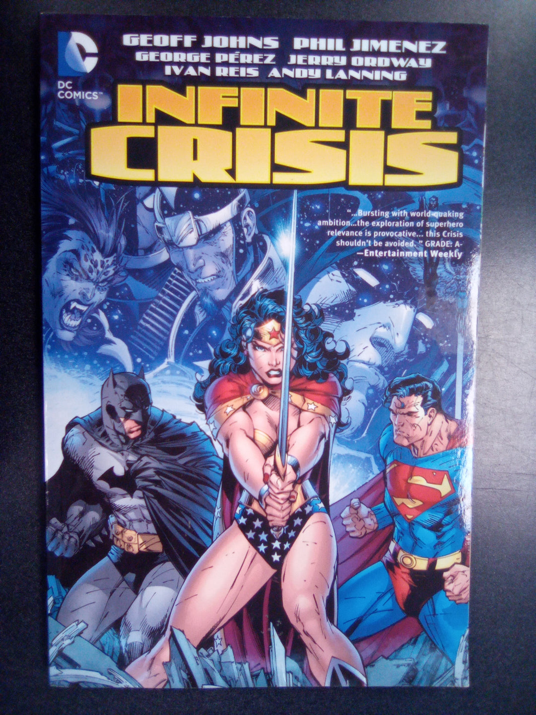 Infinite Crisis TPB - Used (Fine)