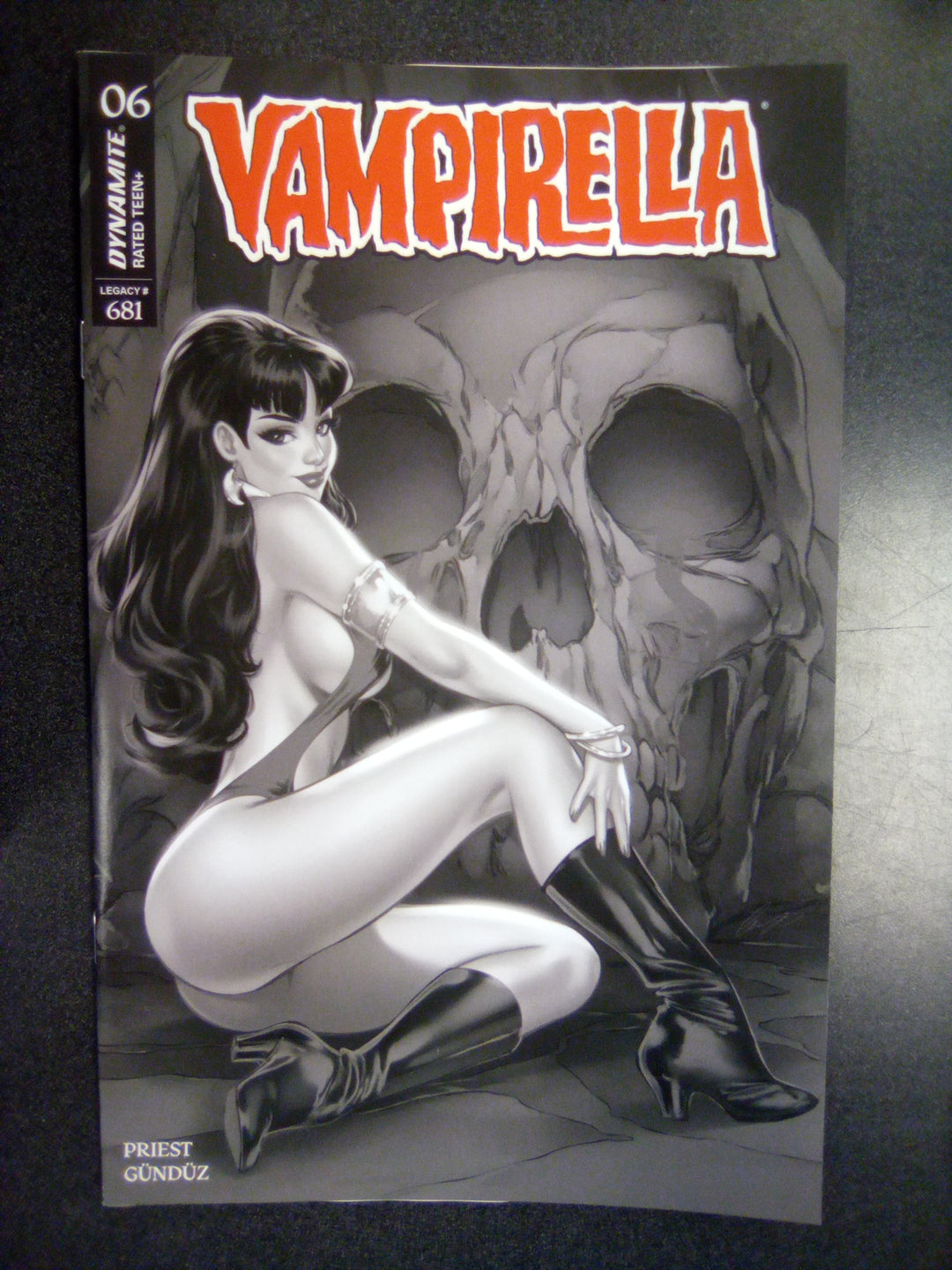Vampirella (2025) #6 Cover P Inc 1:7 Elias Chatzoudis Black & White Foc Bonus Variant