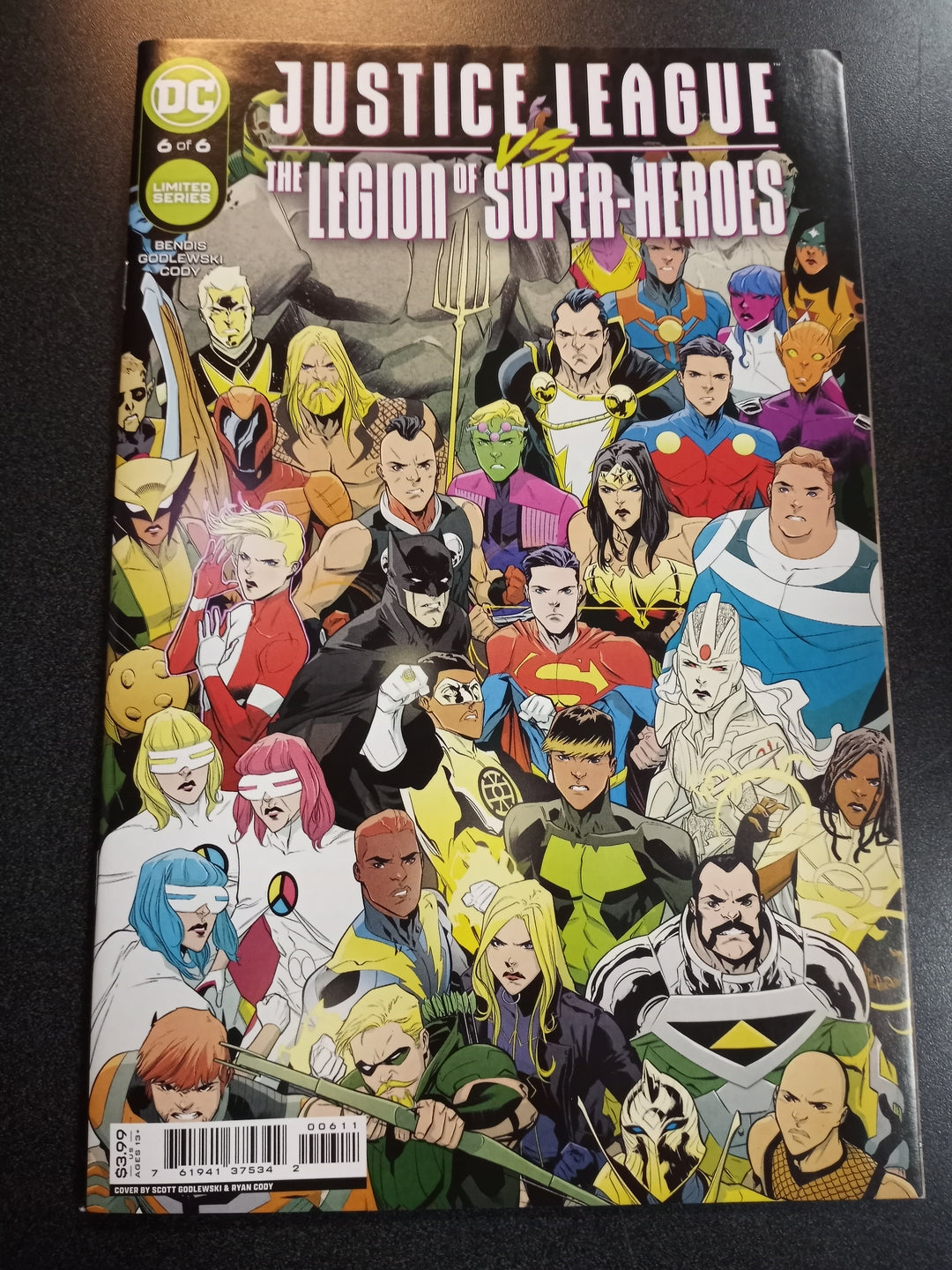 Justice League vs The Legion Of Super-Heroes #6 (Of 6) Cover A Scott Godlewski