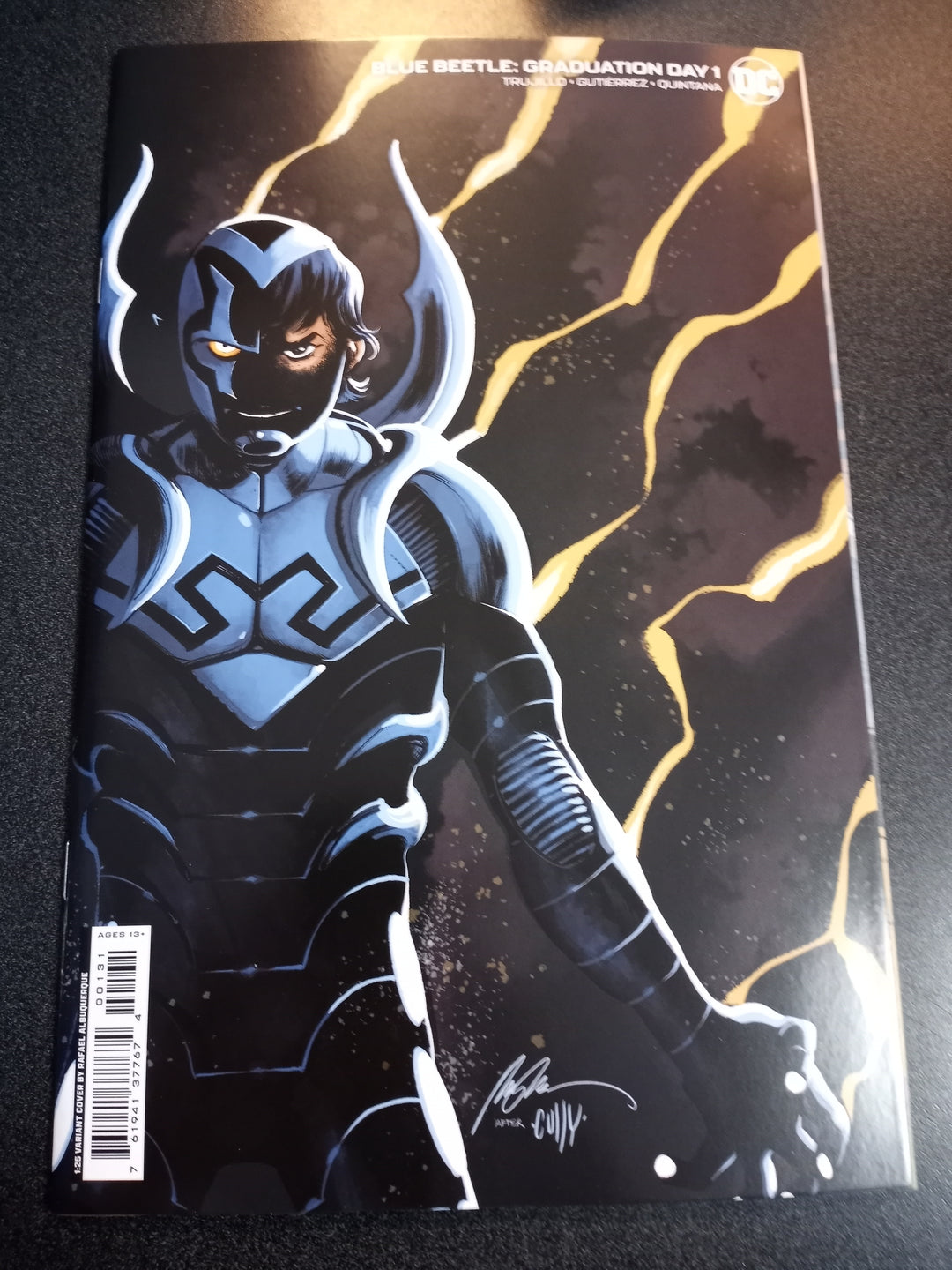 Blue Beetle Graduation Day #1 (Of 6) Cover C 1 in 25 Rafael Albuquerque Card Stock Variant