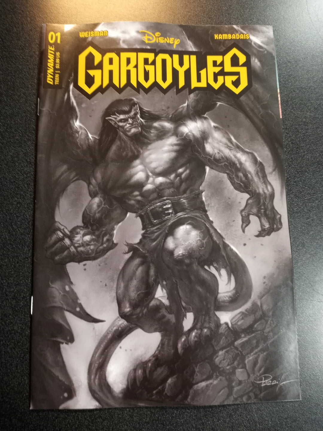 Gargoyles #1 Cover Zf 10 Copy Foc Variant Edition Parrillo Black & White