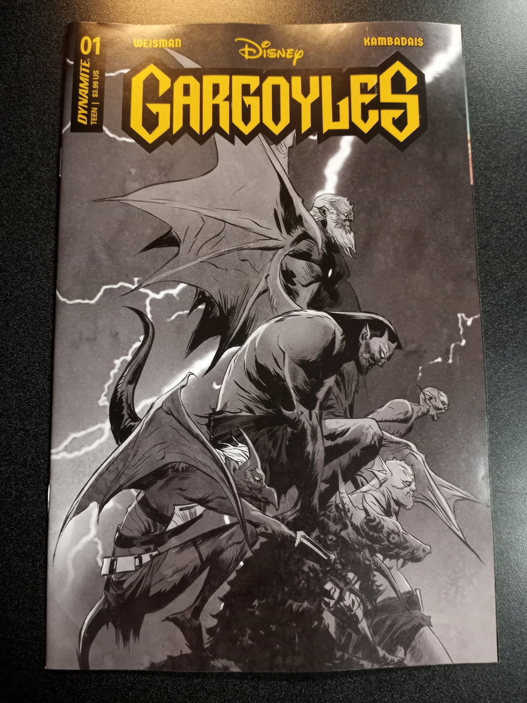 Gargoyles #1 Cover Ze 10 Copy Foc Variant Edition Lee Black & White