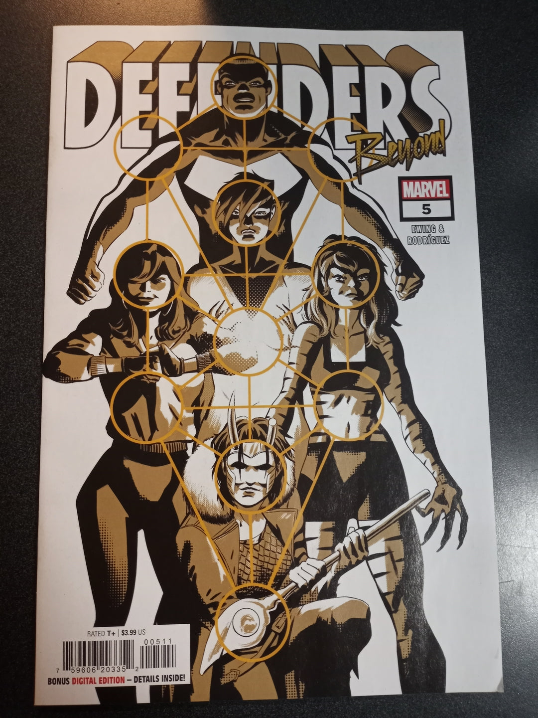 Defenders Beyond #5 (Of 5)