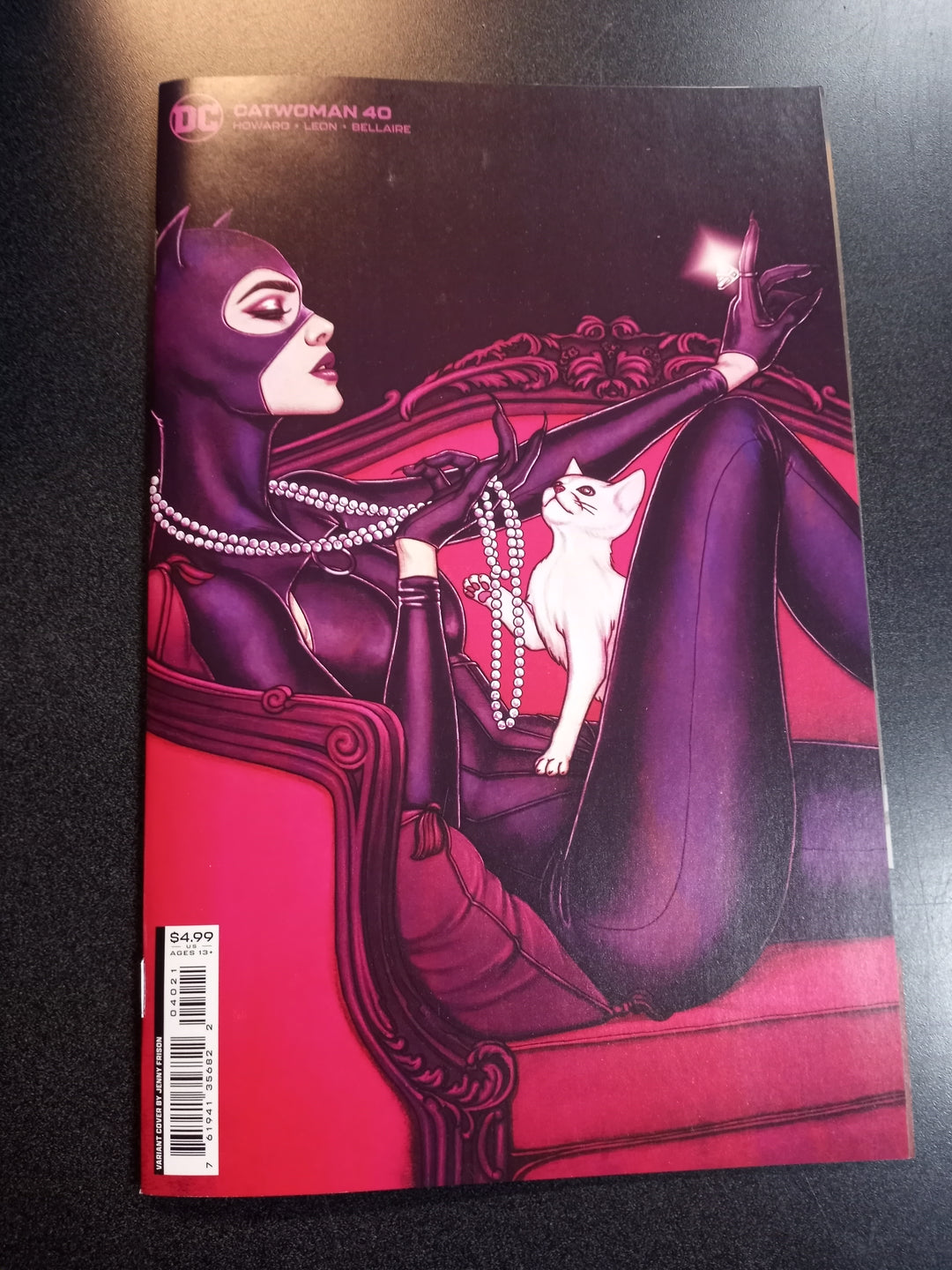 Catwoman #40 Cover B Jenny Frison Card Stock Variant