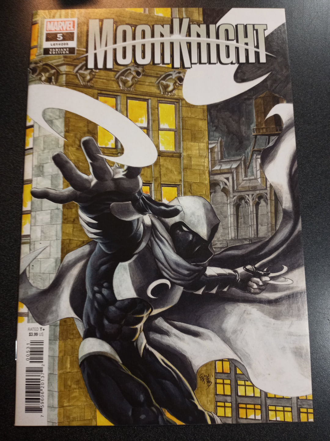 Moon Knight #5 Su Variant