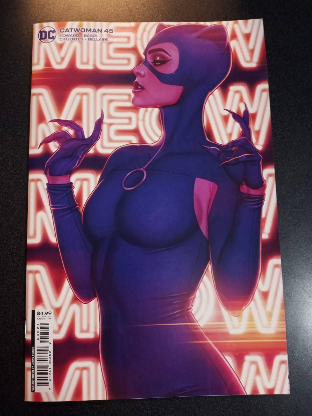 Catwoman #45 Cover B Jenny Frison Card Stock Variant