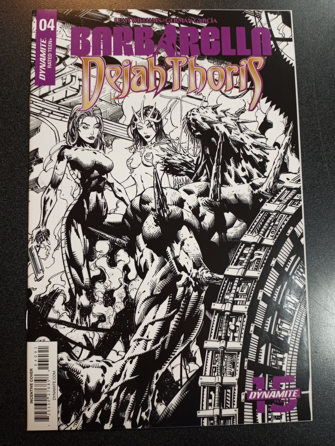 Barbarella Dejah Thoris #4 1:40 Hsieh B&W Variant