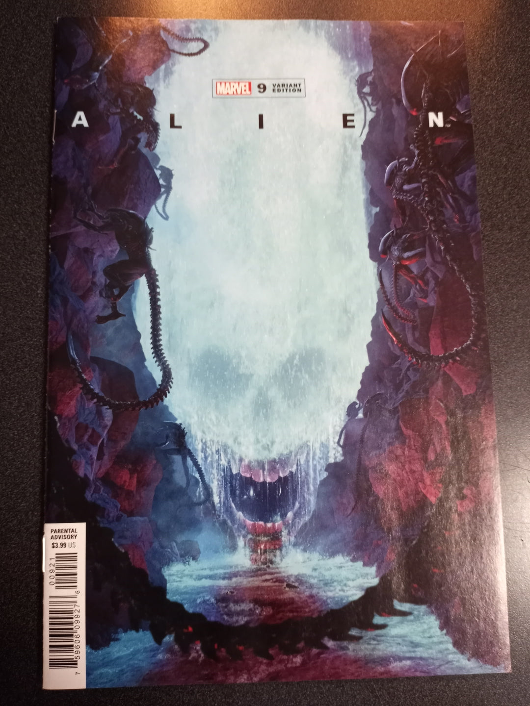 Alien #9 Rahzzah Variant