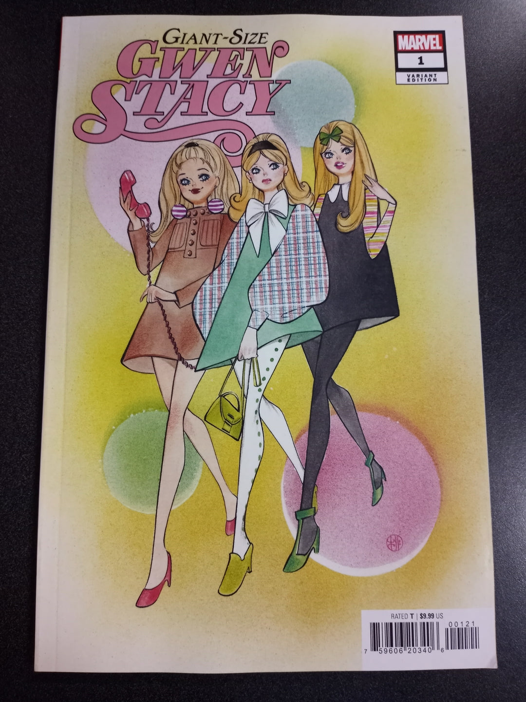 Giant-Size Gwen Stacy #1 Momoko Variant