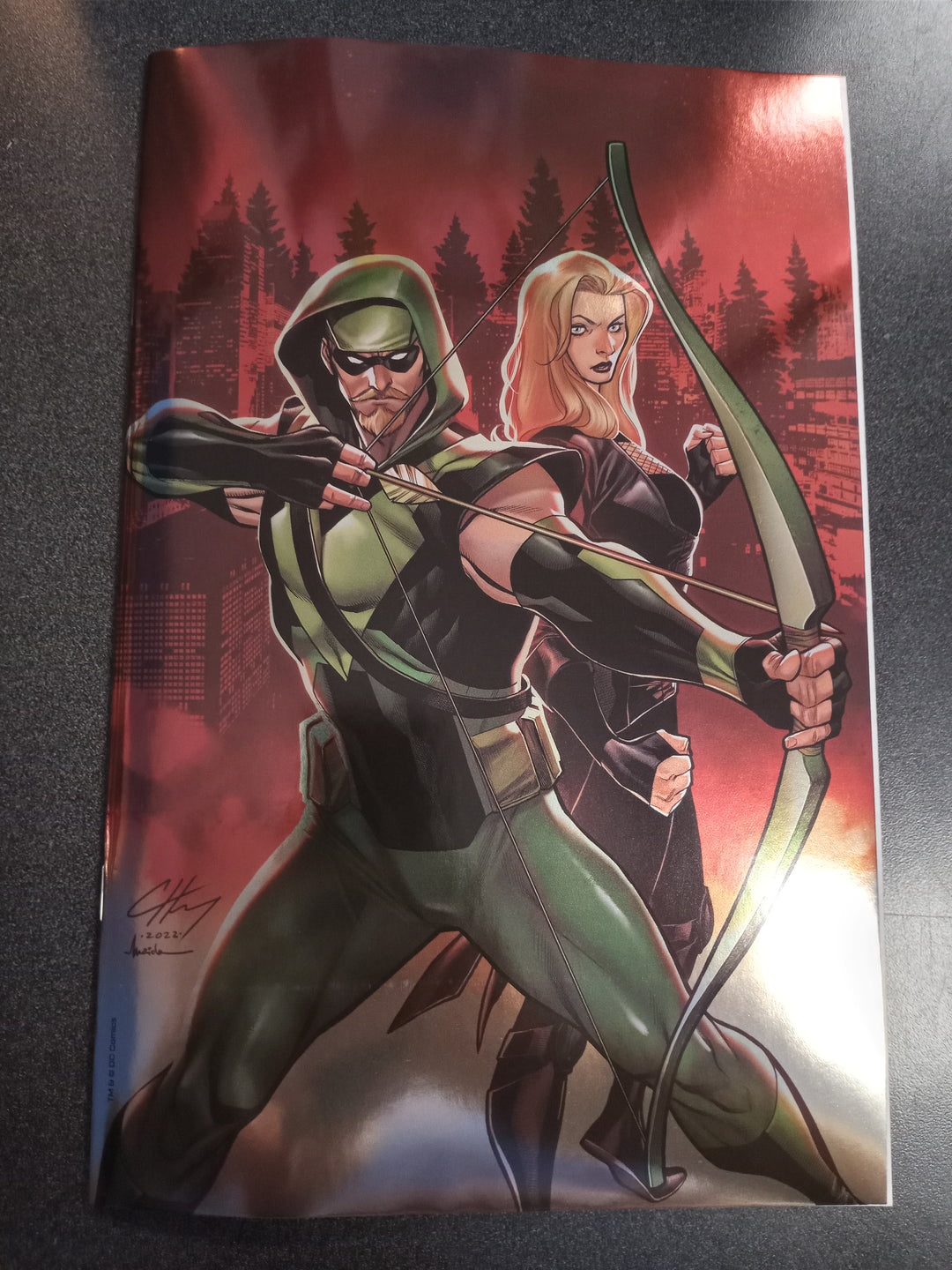 Dark Crisis Worlds Without A Justice League Green Arrow #1 (One Shot) Cover C 1 in 50 Clayton Henry Foil Variant